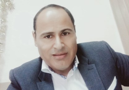 الكاتب الصحفي أشرف عبد اللطيف 