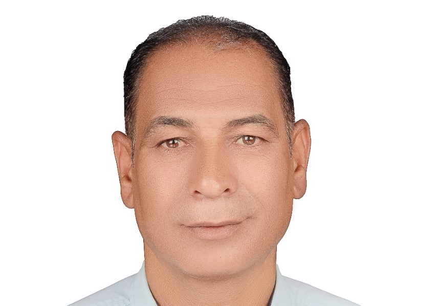 الشاعر ناصر غز 