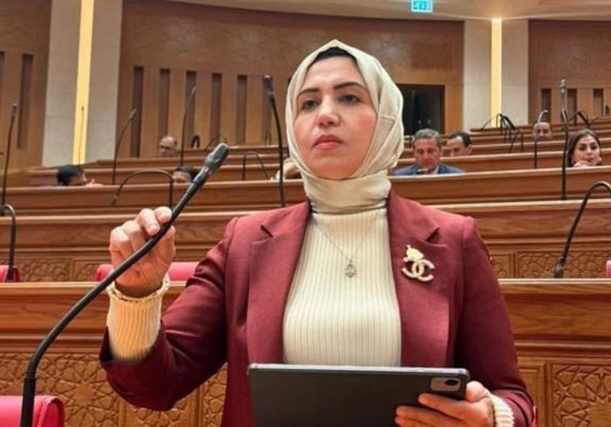 النائبة بثينة أبو زيد