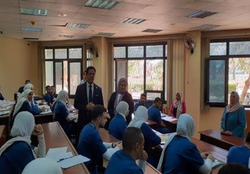 رئيس جامعة بنها