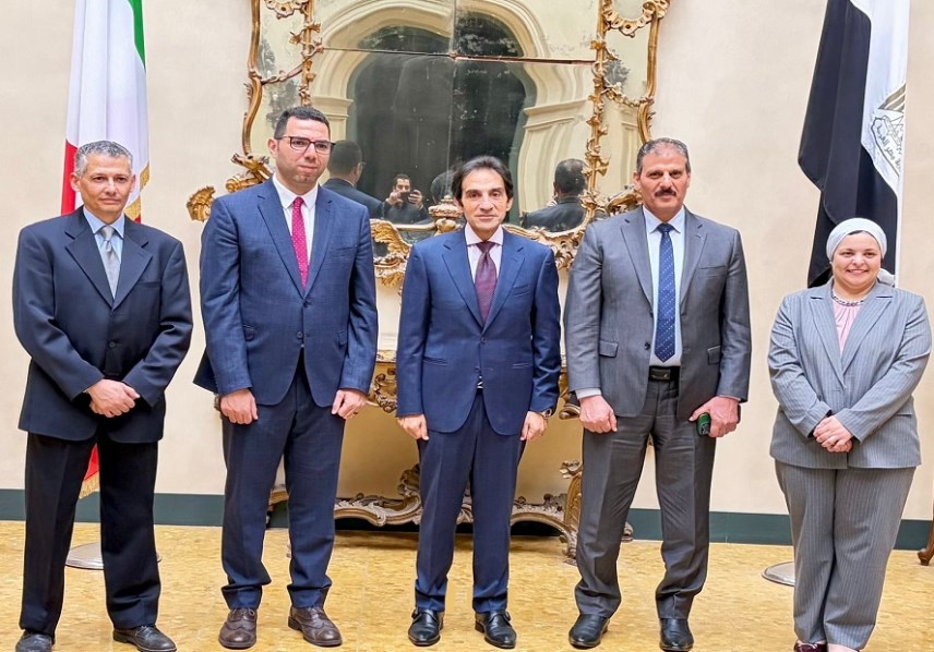 استقبال بسام راضي الوفد الفني المصري من وزارة الكهرباء ومكتب برنامج الأمم المتحدة الإنمائي