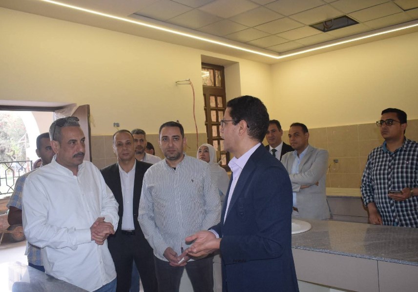 الدكتور ناصر الجيزاوي رئيس جامعة بنها ،