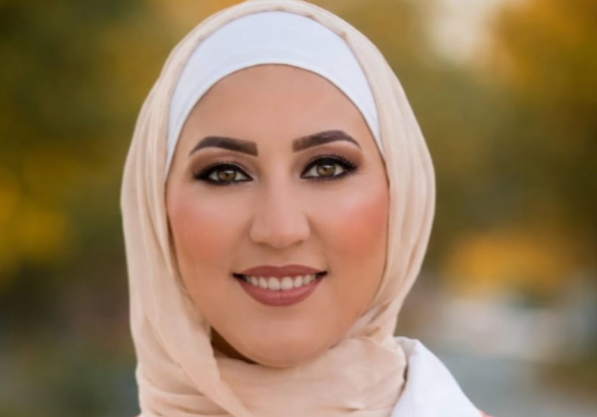 الكاتبة ازهار عبدالكريم