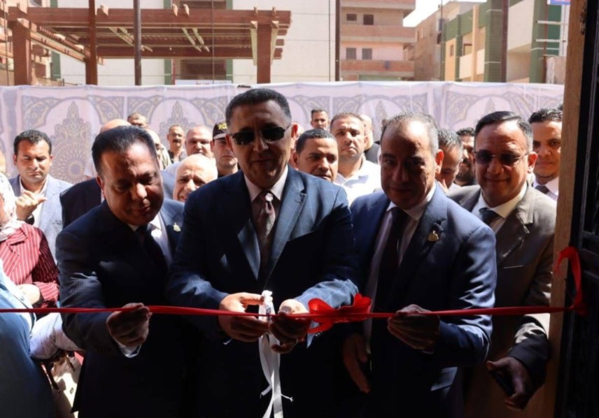  محافظ القليوبية يفتتح أعمال تطوير المركز التكنولوجي بقرية "ميت حلفا"