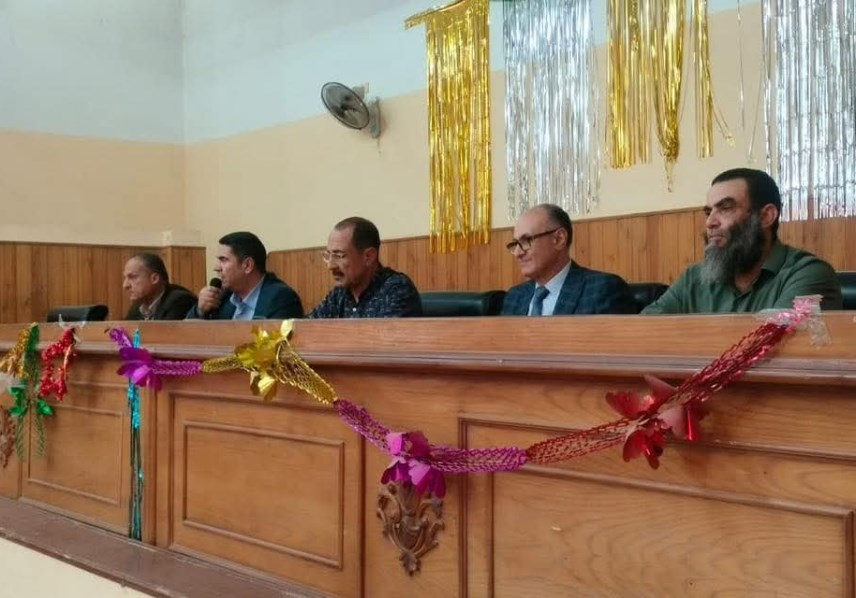 مدير إدارة بنها في اجتماع بشأن الاستعداد للامتحانات 