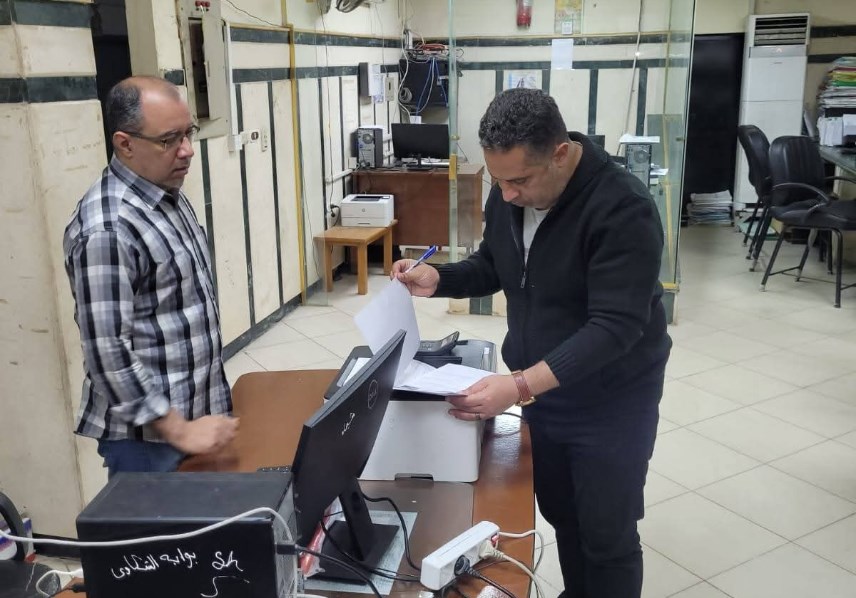 رئيمدينة بنها يتابع العمل بالمركز التكنولوجي 