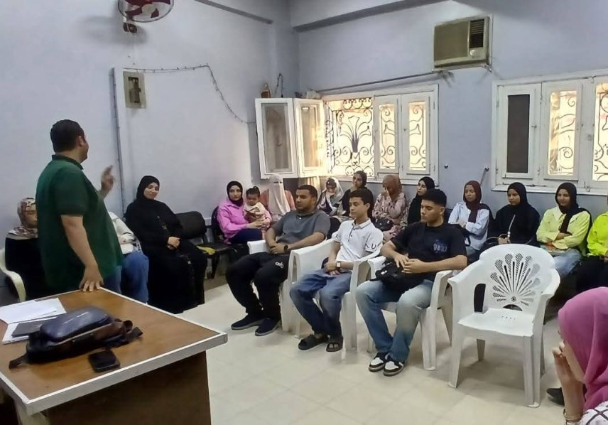 ندوة تثقيفية بمركز شباب كفر مناقر