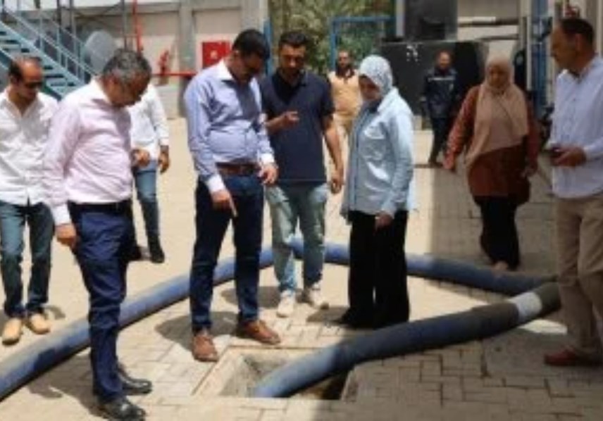 رئيس مياه القليوبية خلال الجولة