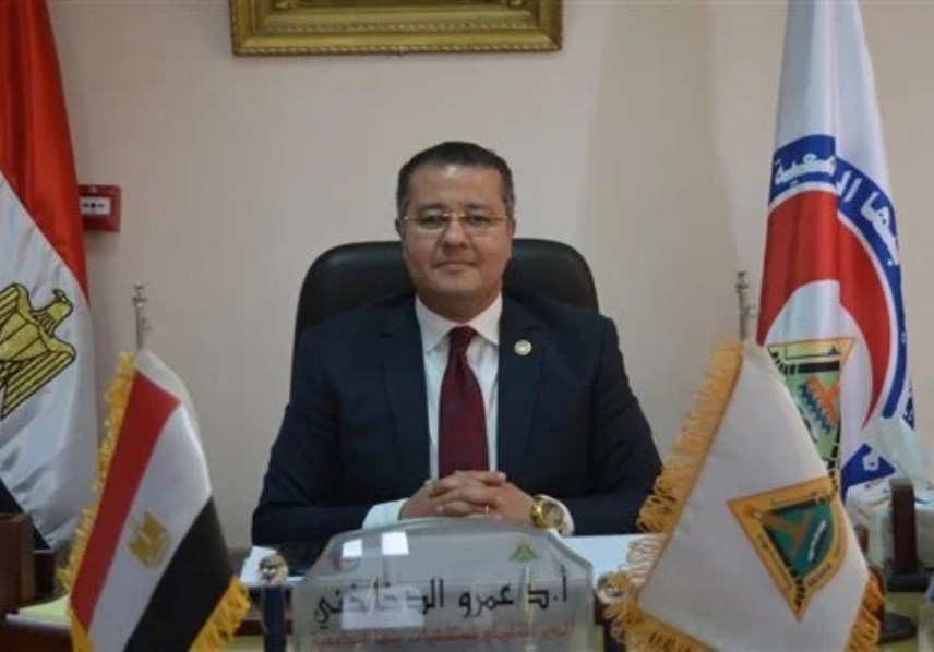الدكتور عمرو الدخاخني