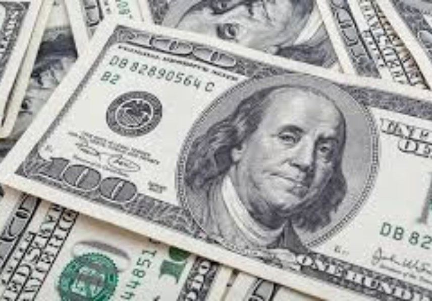 سعر الدولار اليوم الإثنين 