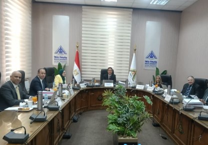 اجتماع لجنة اختيار القيادات بجامعة بنها 