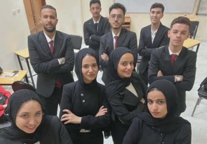 الطلاب مبتكري المشروع بالذكاء الاصطناعي 