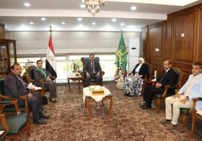 المحافظ يستقبل وفد اللجنة الطبية العليا