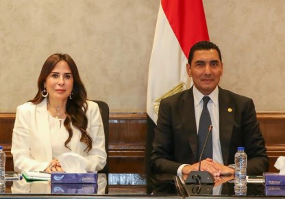 وزيرا الشباب والإسكان 