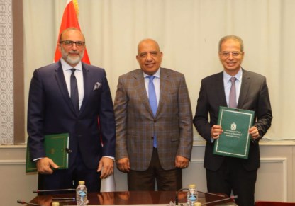 وزير الكهرباء يشهد توقيع بروتوكول تعاون بين الشركة القابضة لكهرباء مصر