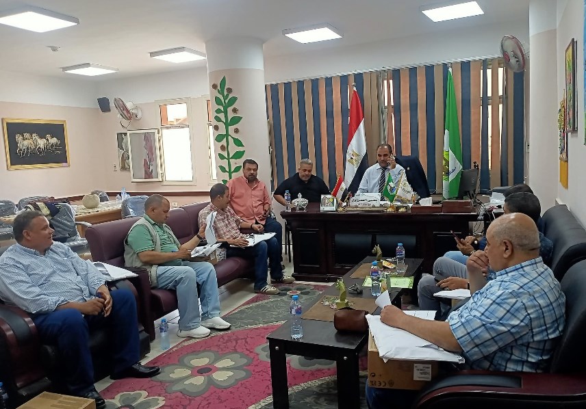 يحيى العمراوي يستقبل رؤساء لجان الثانوية العامة بالعبور