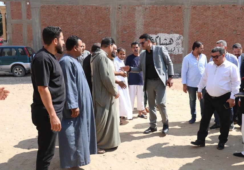 فوده يتابع مشاكل أهالي الخانكة 