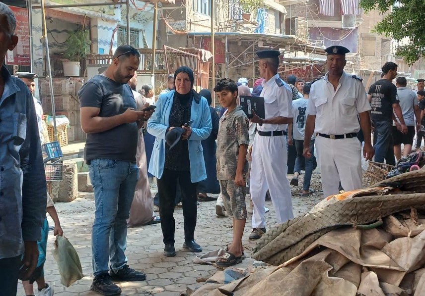 حملة كبيرة لإزالة الاشغالات بشبرا الخيمة 