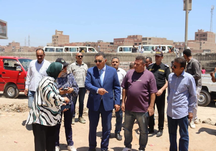 محافظ القليوبية يتابع أعمال الرصف بمحور بهتيم اسكو