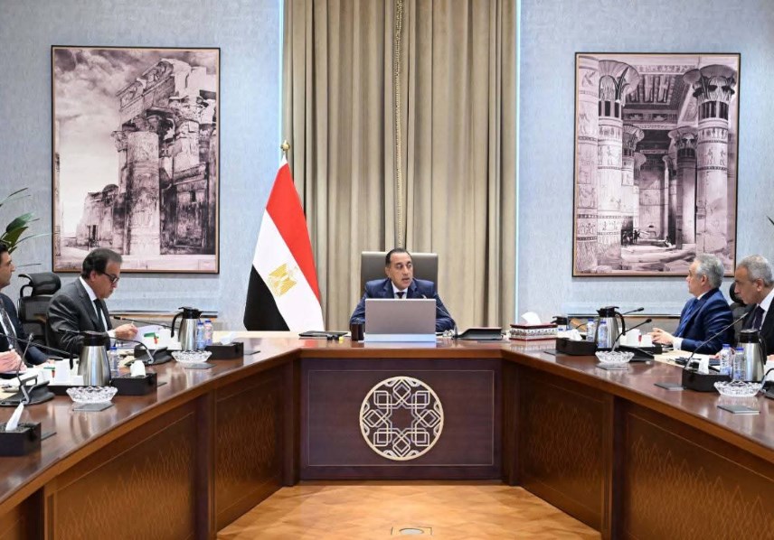 اجتماع مع رئيس مجلس الوزراء