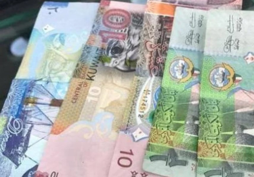 سعر الدينار الكويتي اليوم