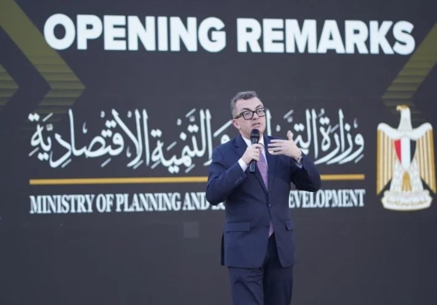  وزير التخطيط والتنمية الاقتصادية