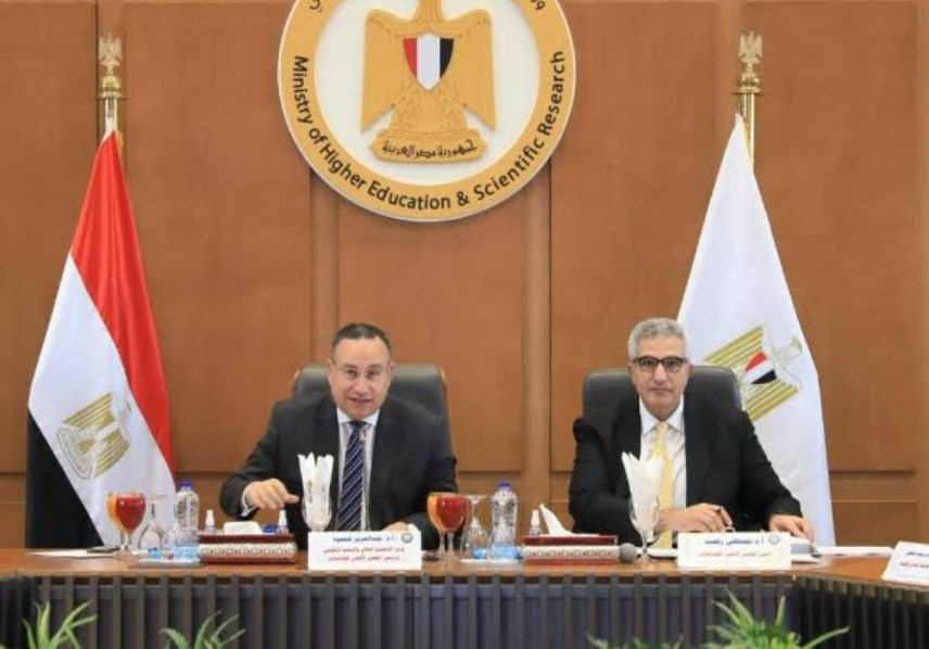 وزير التعليم العالى يترأس اجتماع المجلس الأعلى للجامعات