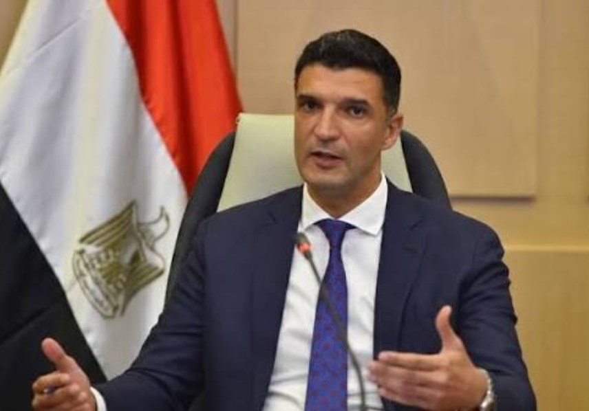 وزير الصناعة