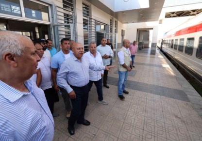 الفريق كامل الوزير خلال الجولة التفقدية