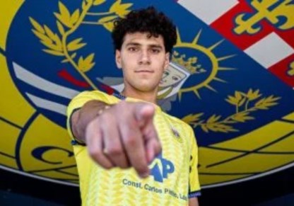 عمر فايد لاعب نادي فنار بخشة التركي