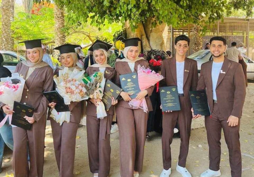 طلاب كلية الزراعة يبتكرون انزيمات جديداً 