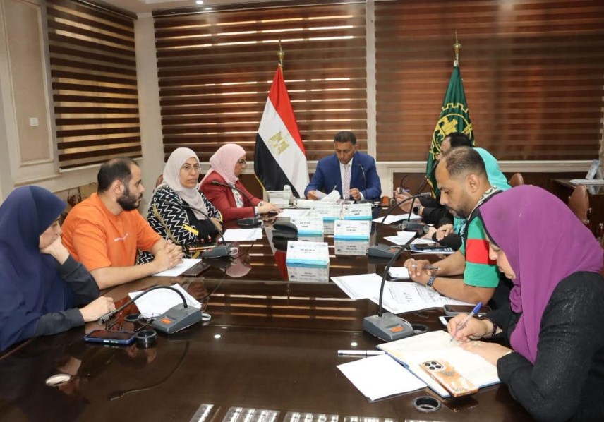 اجتماع محافظ القليوبية لدراسة أوضاع التقنين