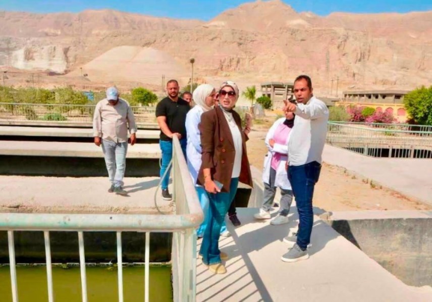 وزيرة الإسكان 